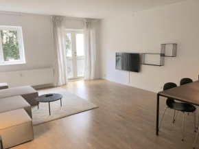 Spacious 1-bed in Frederiksberg w balcony, Copenhagen